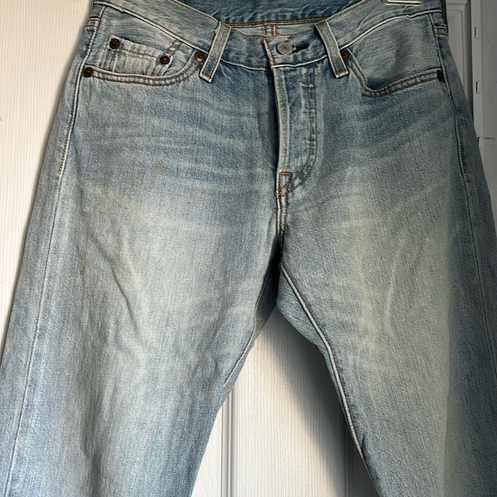 Levi’s 501 light wash